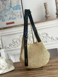 Picture of Loewe Handbags _SKUfw239899132fw